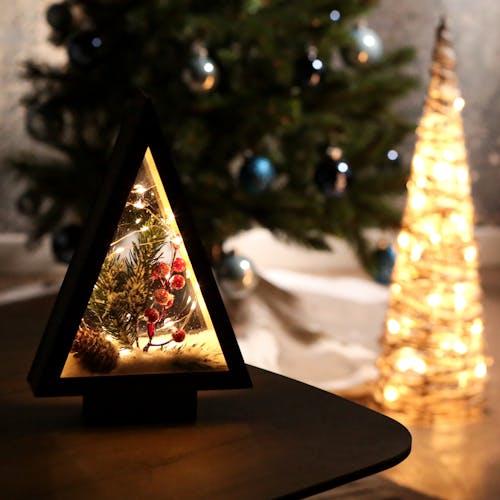 Sapin En Bois Lumineux