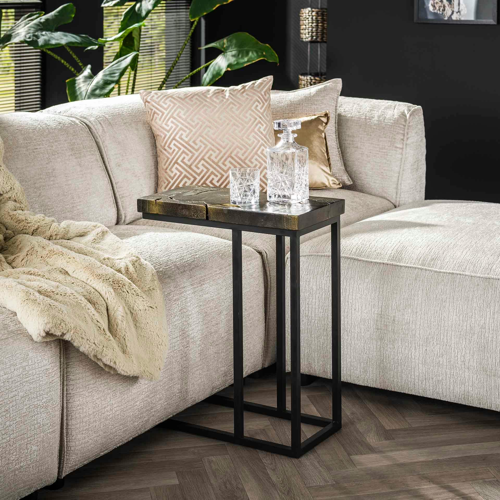 Petite table d'appoint en teck recyclé gris et or NOVA