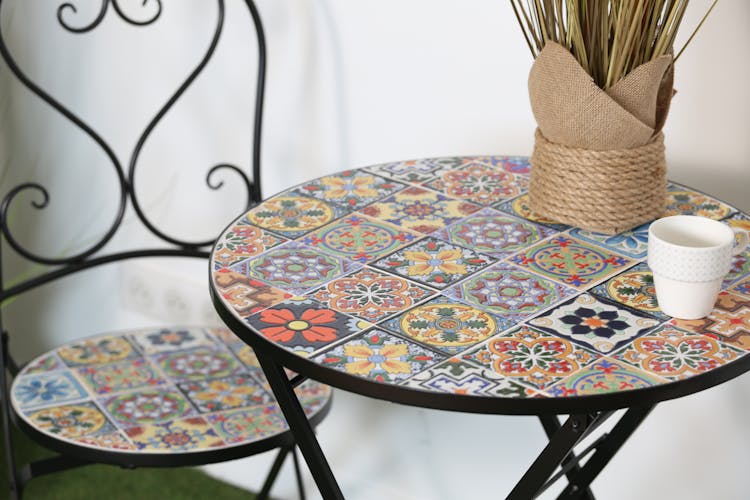 Petite table de jardin carreaux de ciment mix couleurs D60 GRENADE