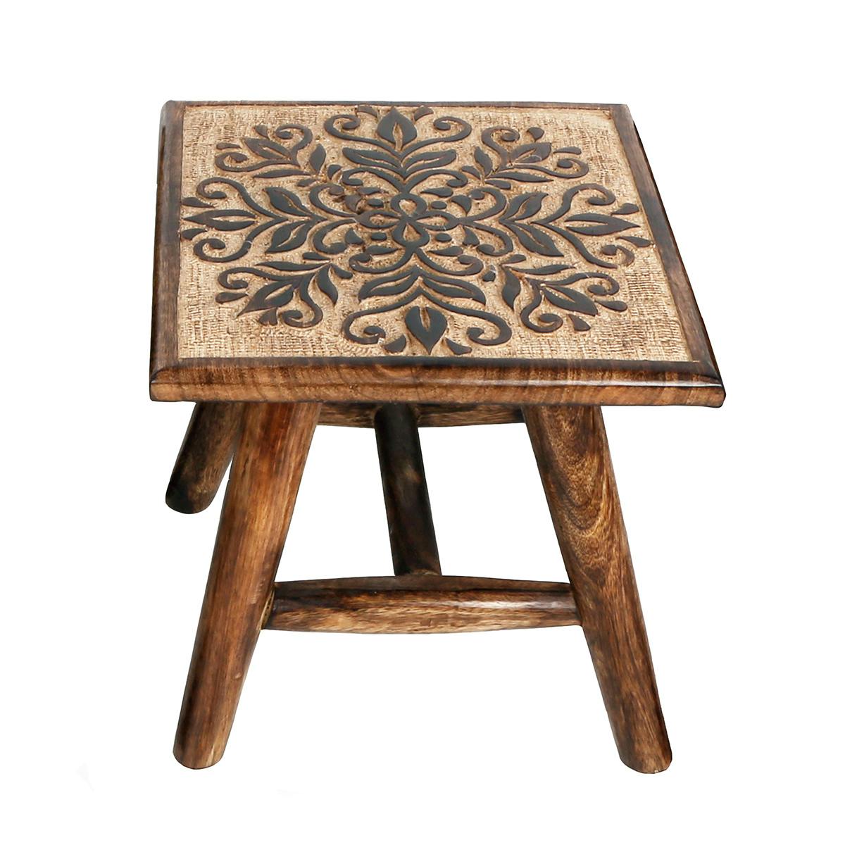 Petite table en bois de manguier sculpté main