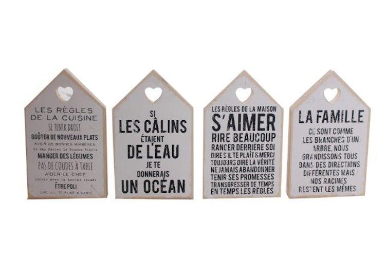 Plaque message "Si les Câlins étaient de l'eau?" en bois blanc et naturel forme Maison déco c?ur 18x11cm