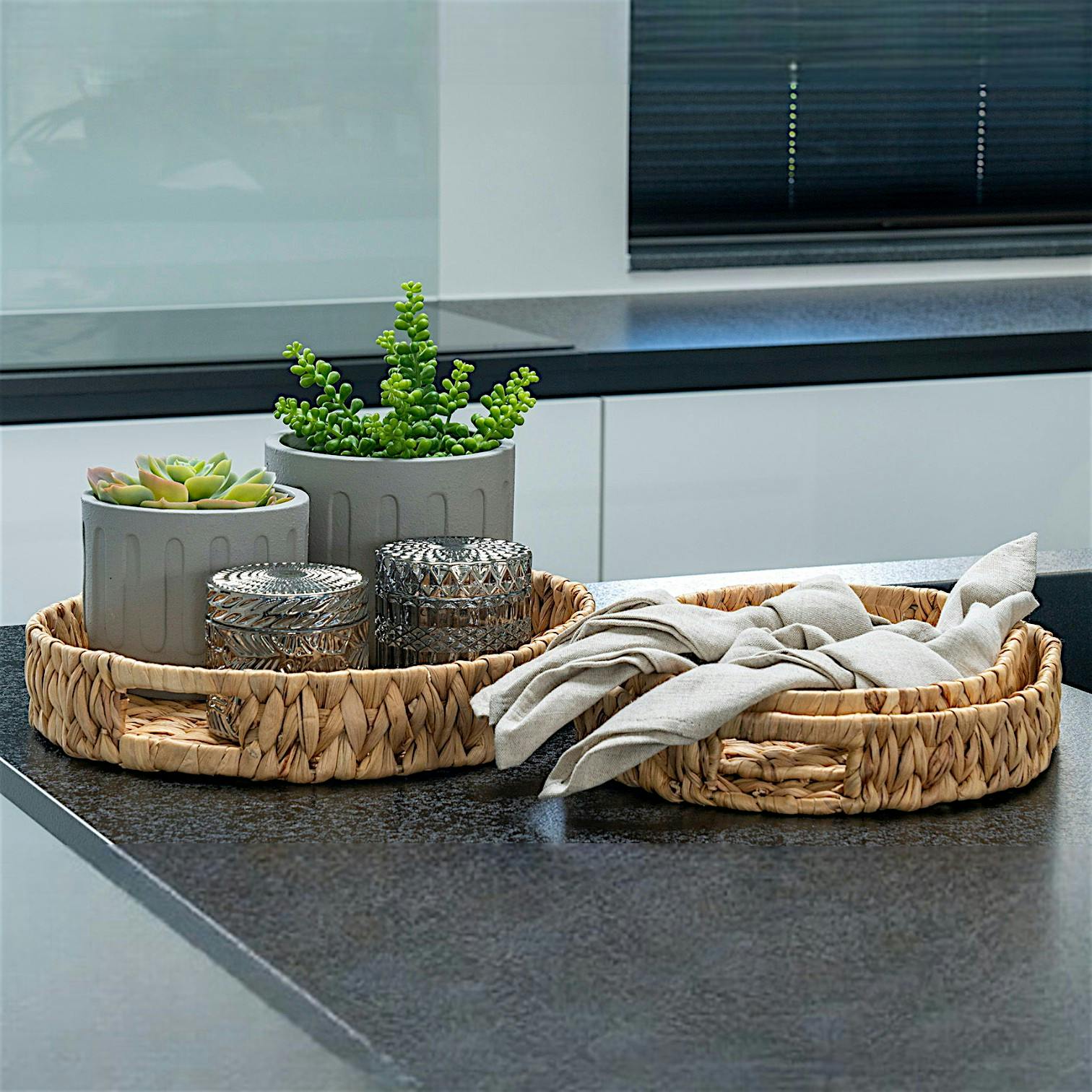 Plateau à anses en jonc de mer tressé (lot de 3)