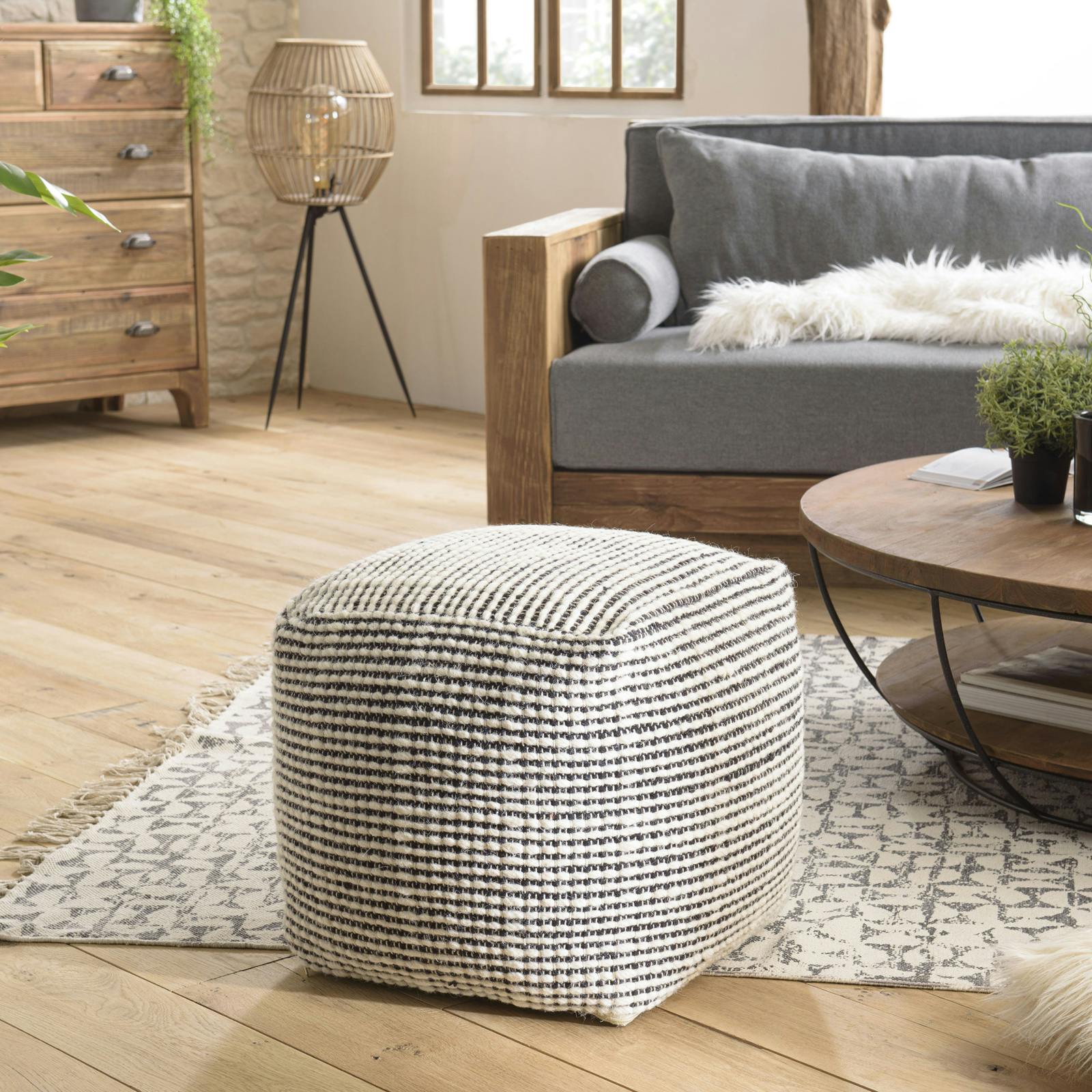 Pouf carré noir et crème TIM