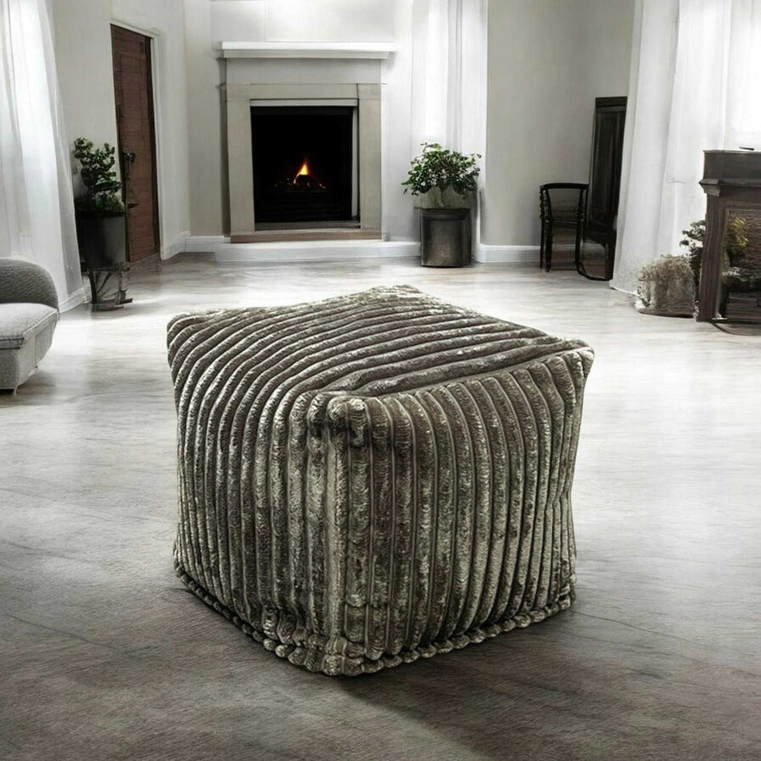 Pouf carré velours grosses côtes kaki VISBY