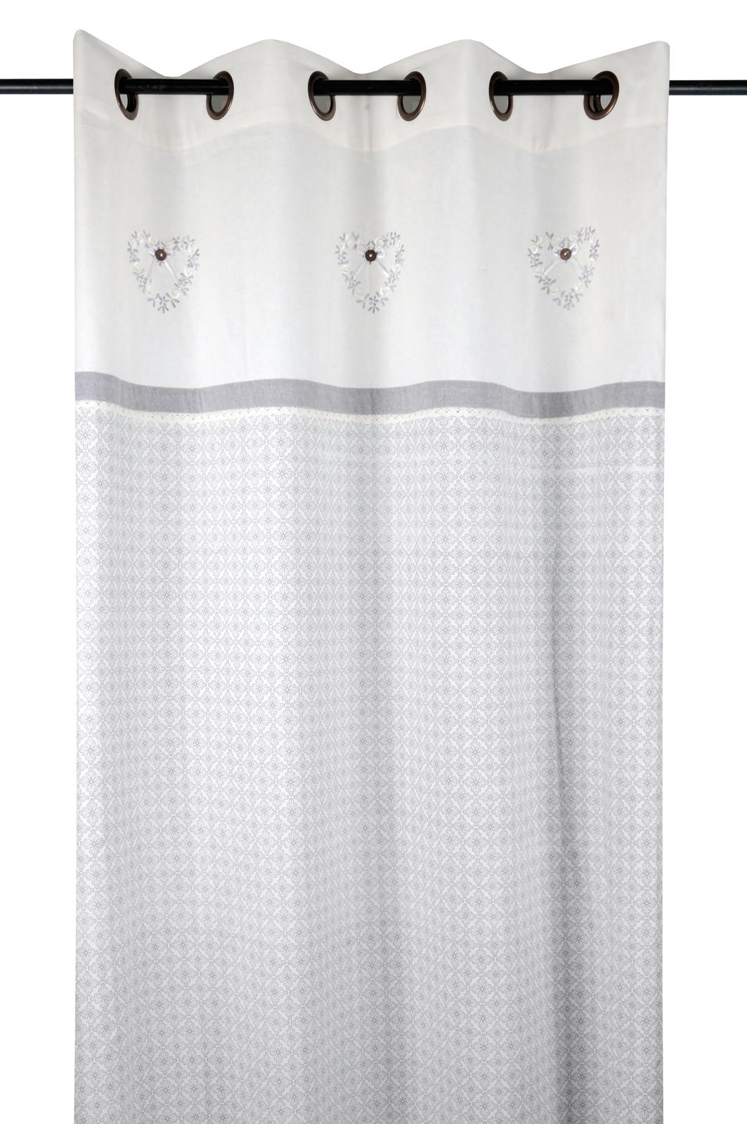 Rideau gris et écru décor floral arabesque et coeur brodé avec bouton et bandes grises 135x260cm à oeillets 100% coton MANOIR