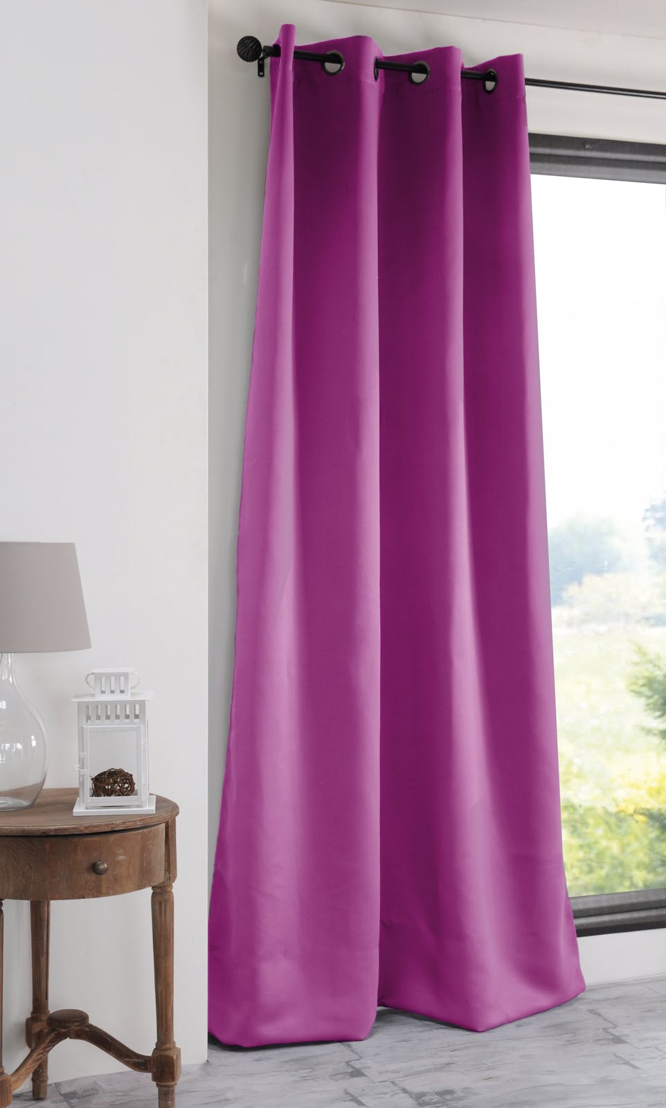 Rideau occultant fuschia 135x250cm à oeillets NOTTE