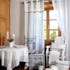 Rideau vitrage 80x160cm écru et gris coeur brodé avec bouton et ruban à nouer décor arabesque floral 100% coton MANOIR