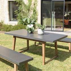Salon de jardin 1 table 180x90 cm et 2 bancs plateau effet béton HERCULE