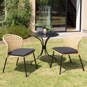  Salon de jardin 1 table ronde métal noir D70 cm - 2 chaises rotin synthétique couleur naturelle coussin noir GIJON