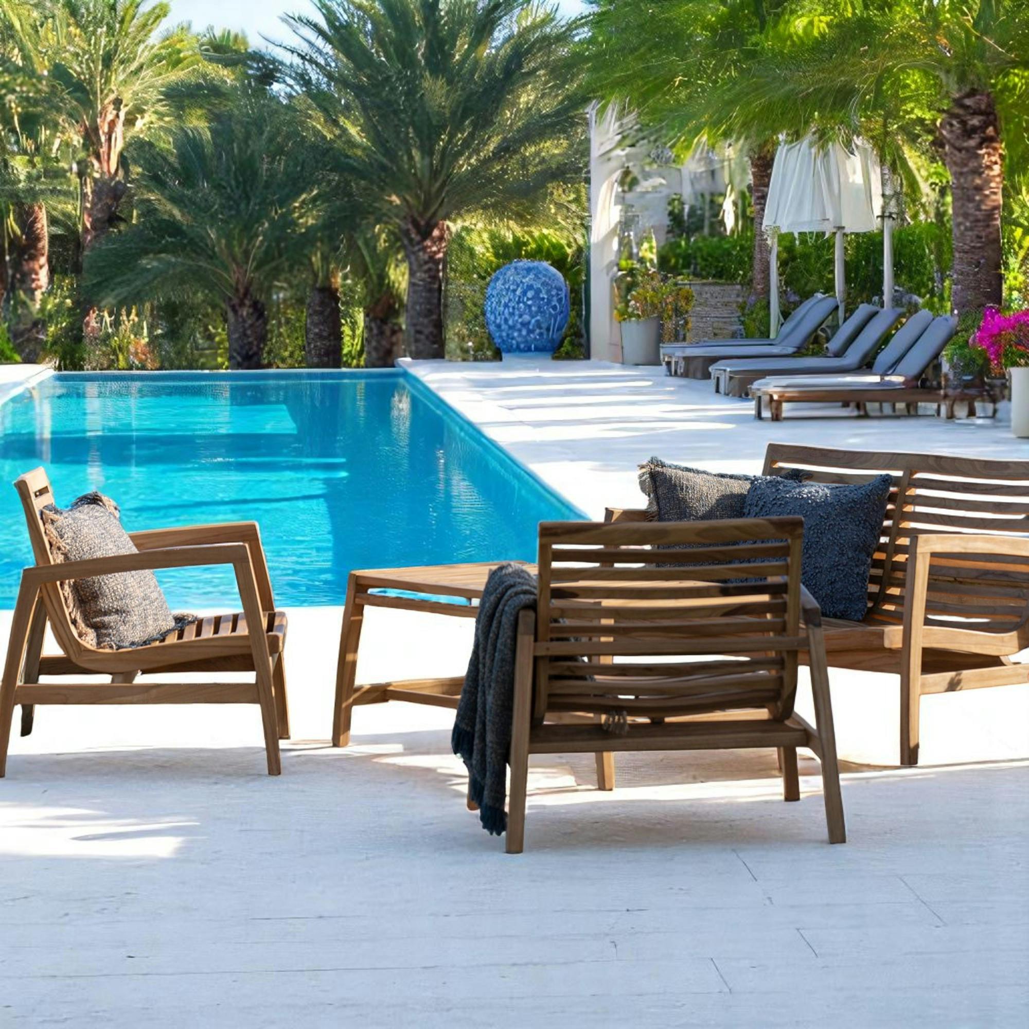 Salon de jardin en teck (1 canapé, 2 fauteuils, 1 table basse) MENDOZA