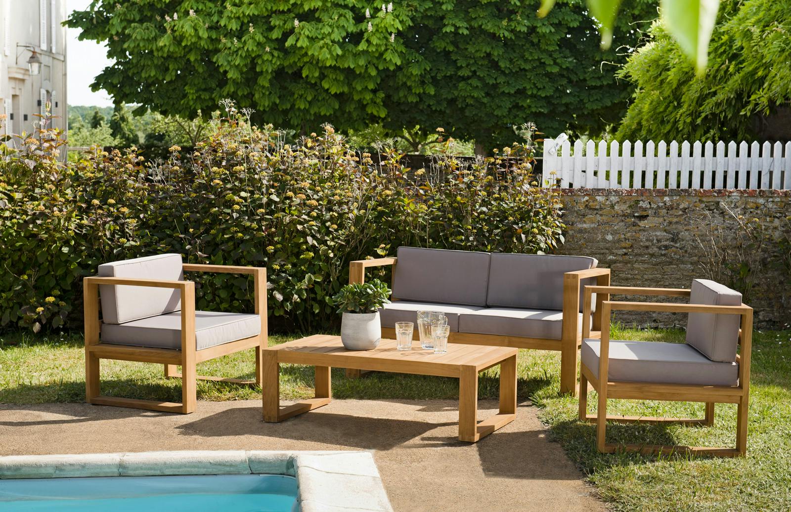 Salon de jardin en teck SUMMER (1 canapé 2 places, 2 fauteuils, 1 table basse)