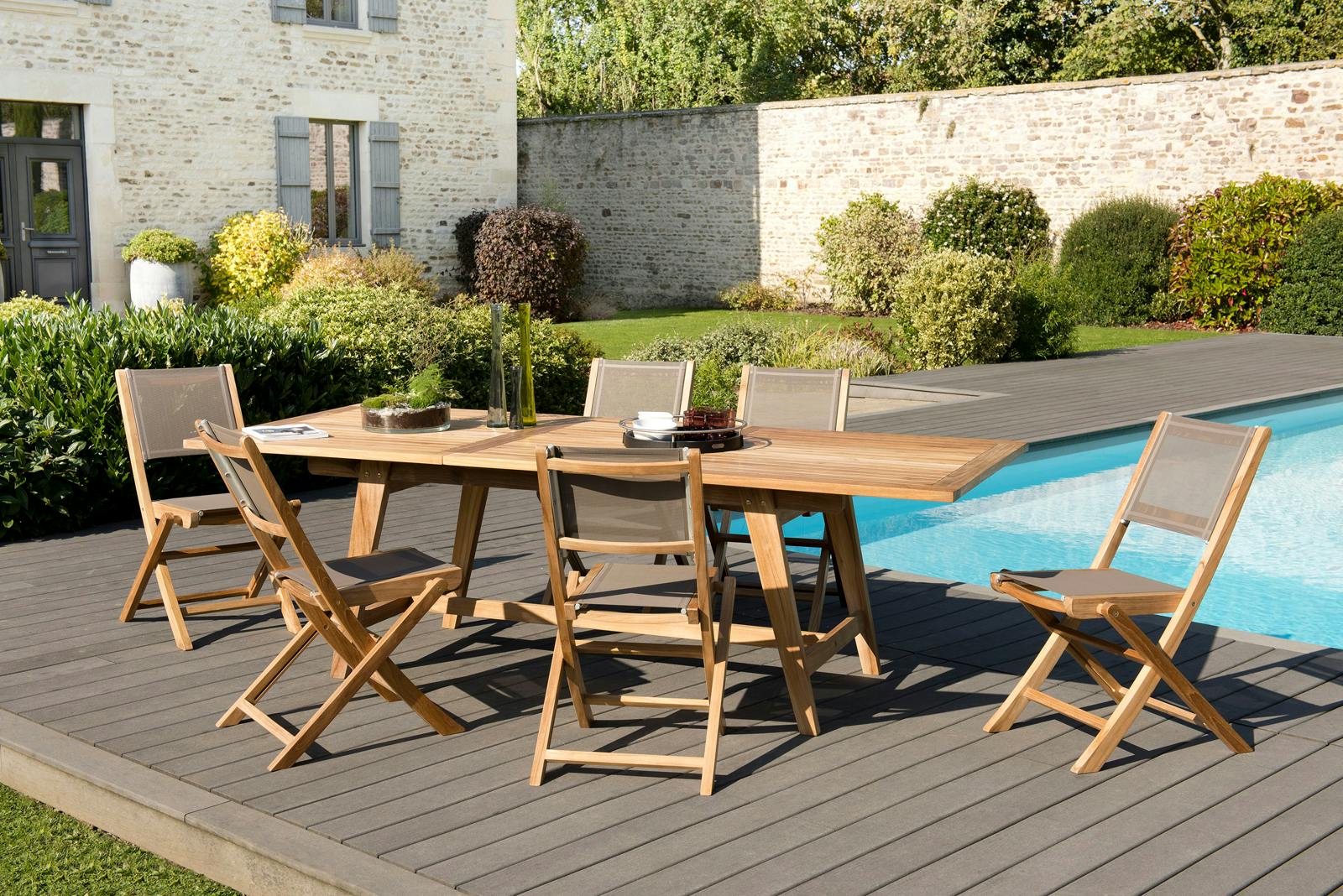 Salon de jardin en teck SUMMER (1 table de jardin extensible 180/240, 6 chaises)