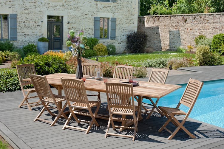 Salon de  jardin en teck Table rectangle 200/300 cm et 8 chaises Lombock pliantes SUMMER