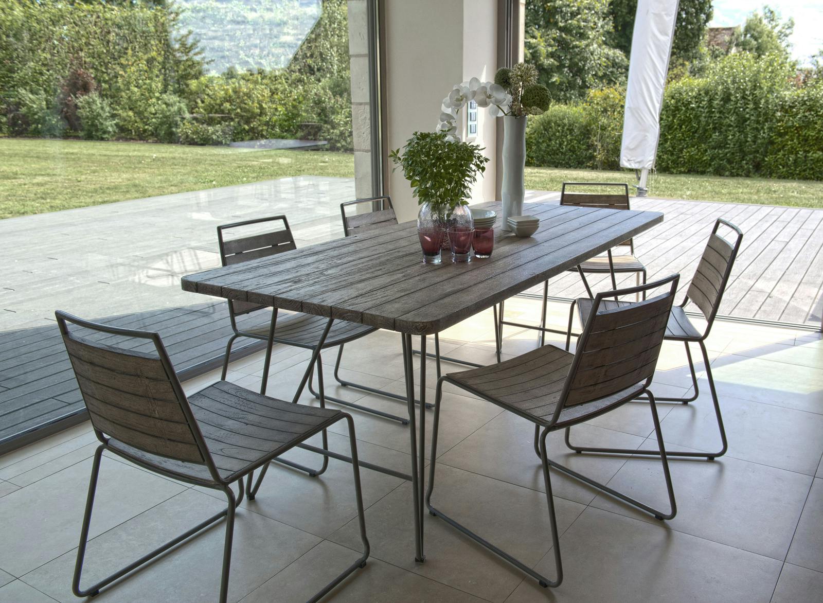 Salon de Jardin Table Teck 200x90cm + 6 chaises empilables DETROIT ref. 30020820