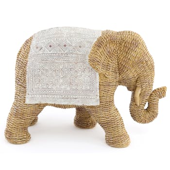 Statue éléphant en marche