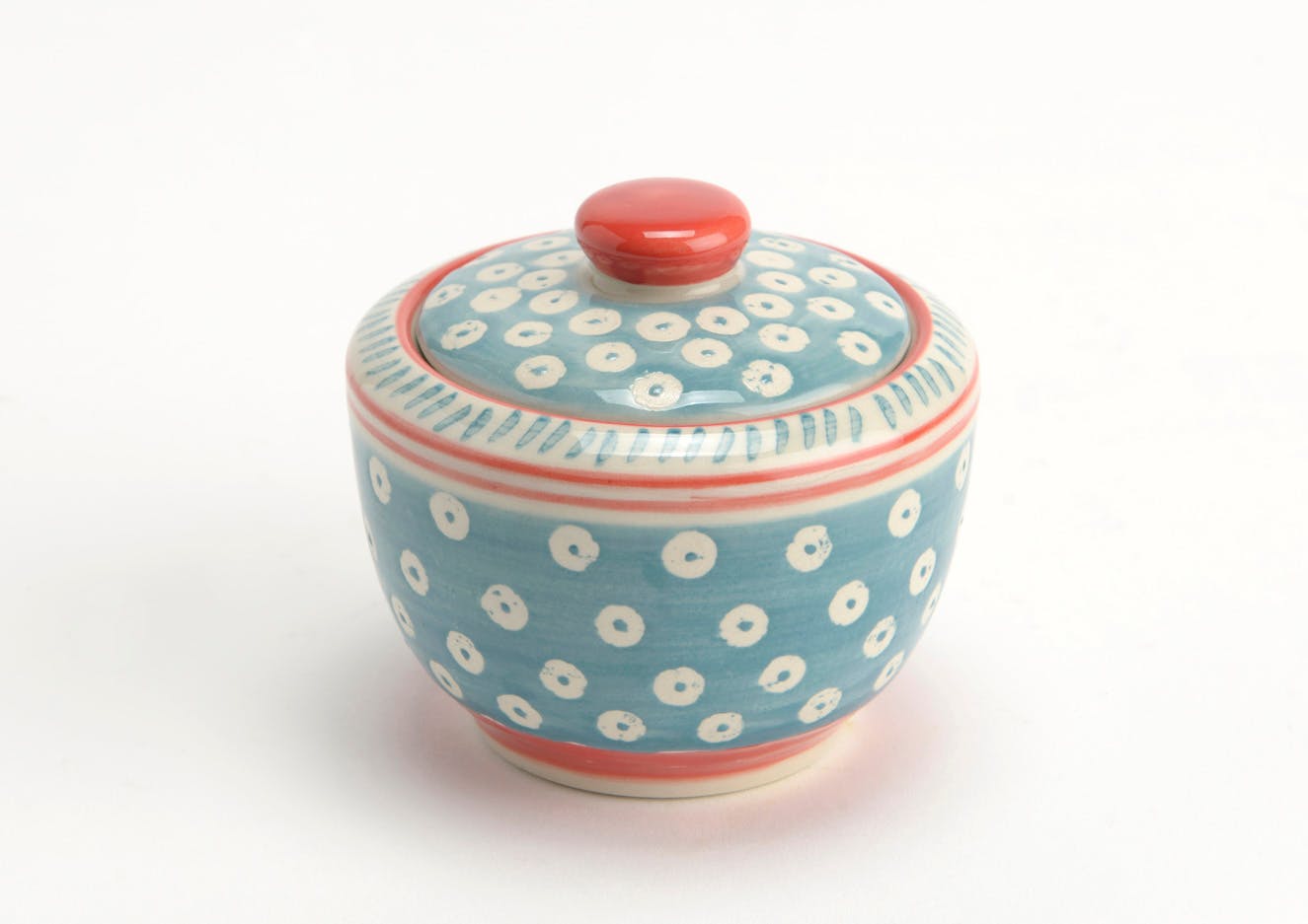 Sucrier inspiration Maya en grès tons bleu, corail et écru