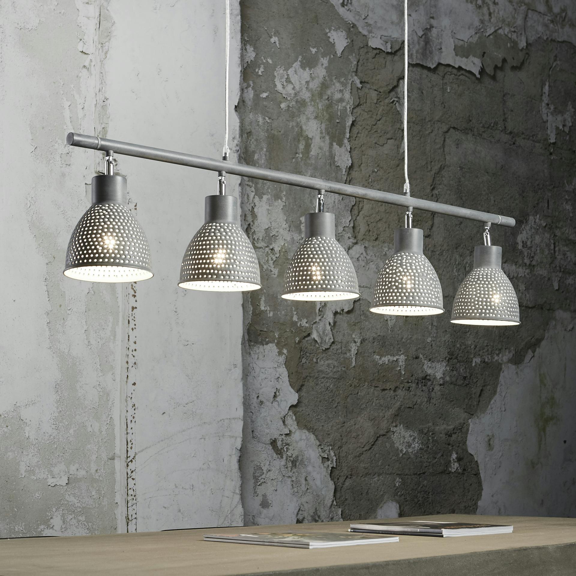 Suspension contemporaine ajourée métal gris vieilli 5 lampes RALF