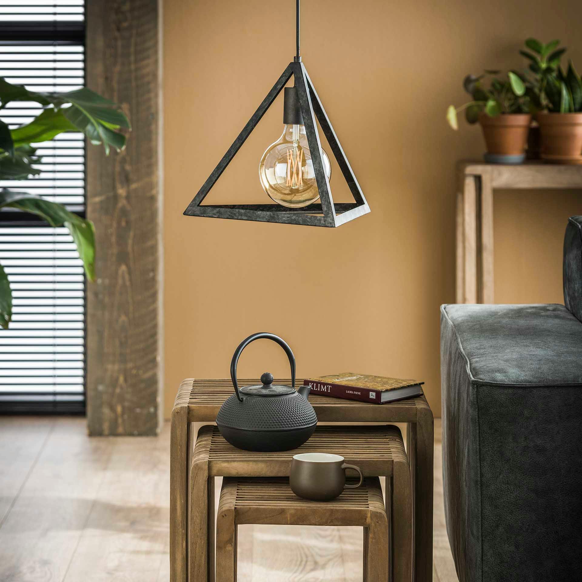 Suspension industrielle forme pyramide RALF
