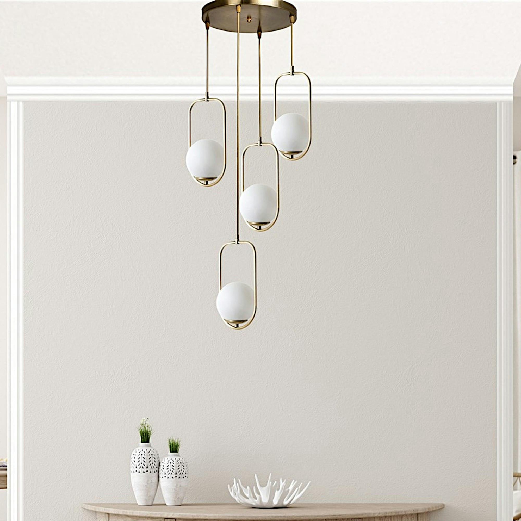 Suspension vintage cuivrée 4 globes blancs sur cadres SIERRE