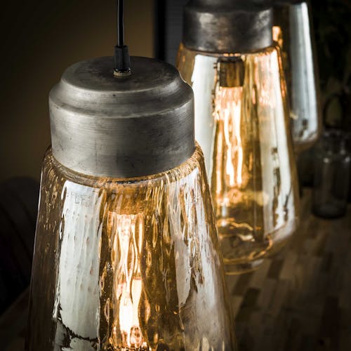 Suspension vintage en verre ambré travaillé 3 lampes LUCKNOW