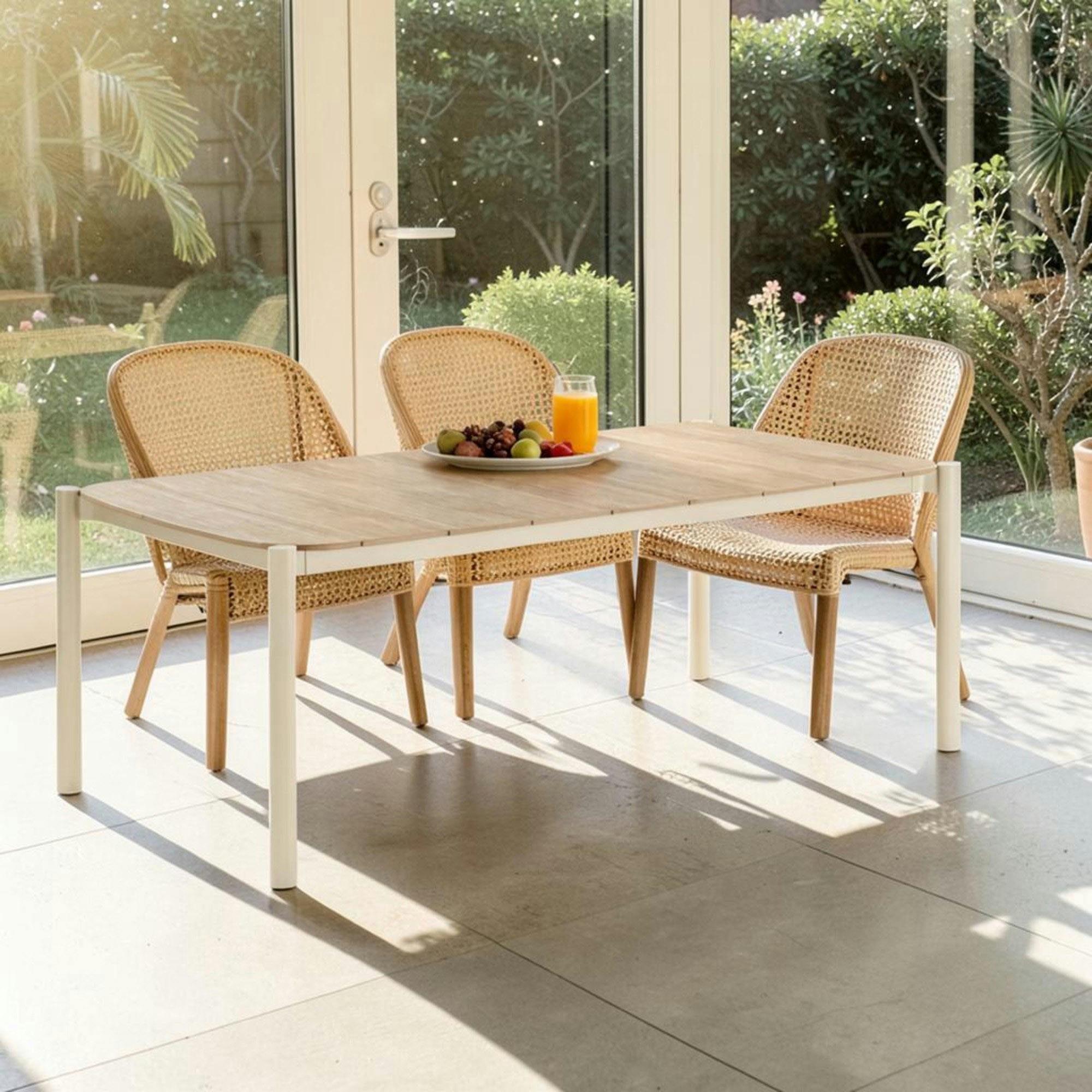 Table à manger 8 places bois et aluminium AGGER