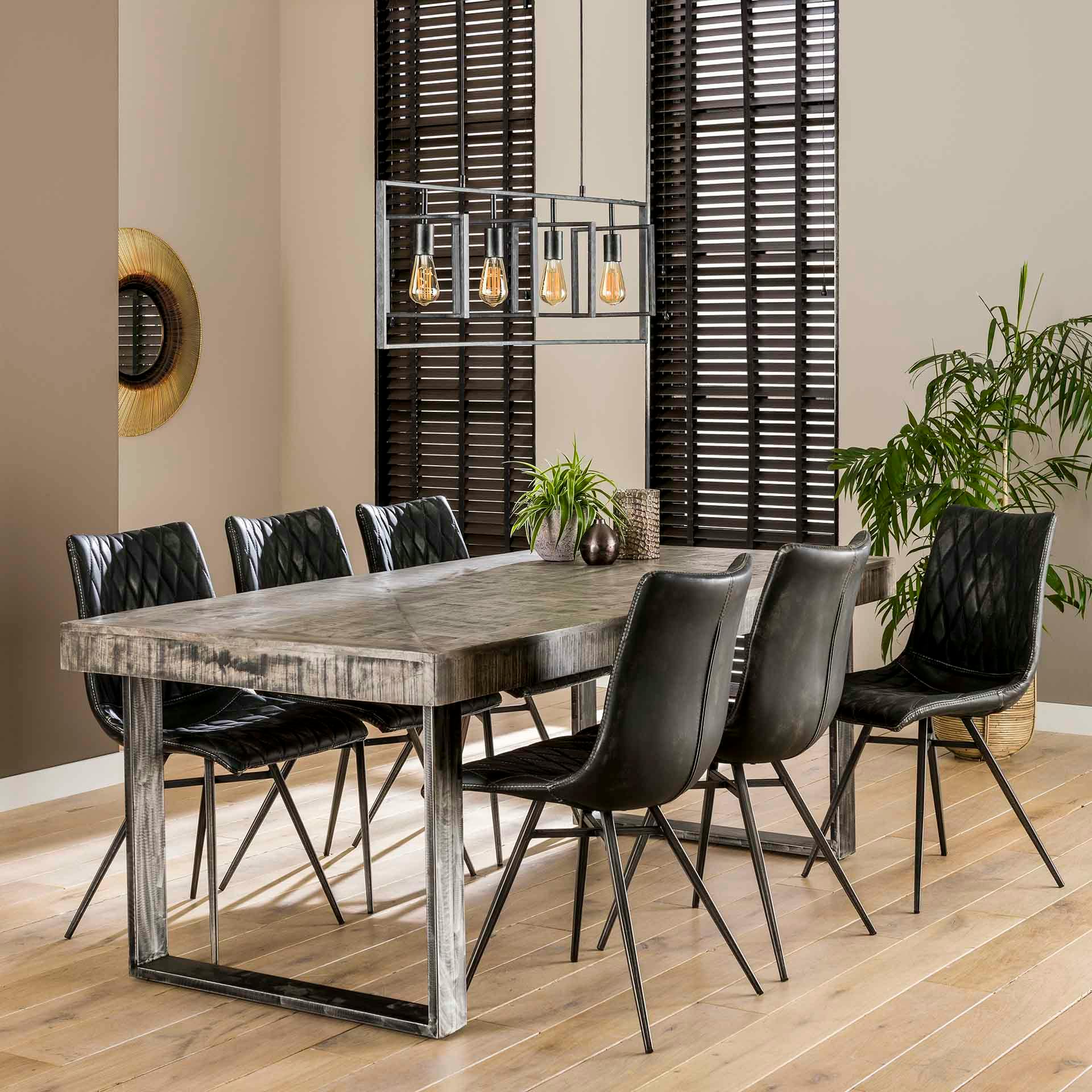 Table de repas en bois pieds metal de style contemporain