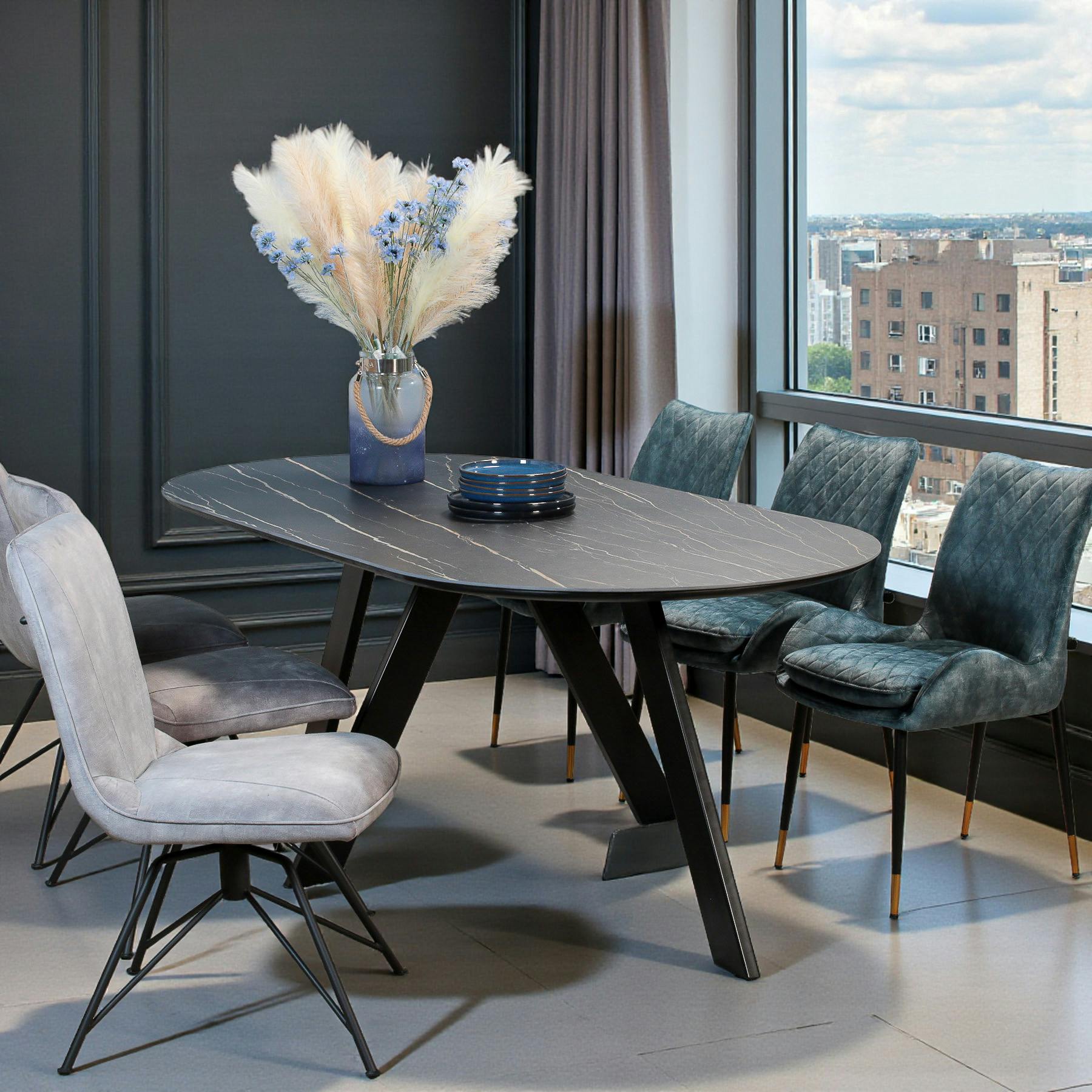 Table à manger en céramique noire mate 200 cm BERGAME