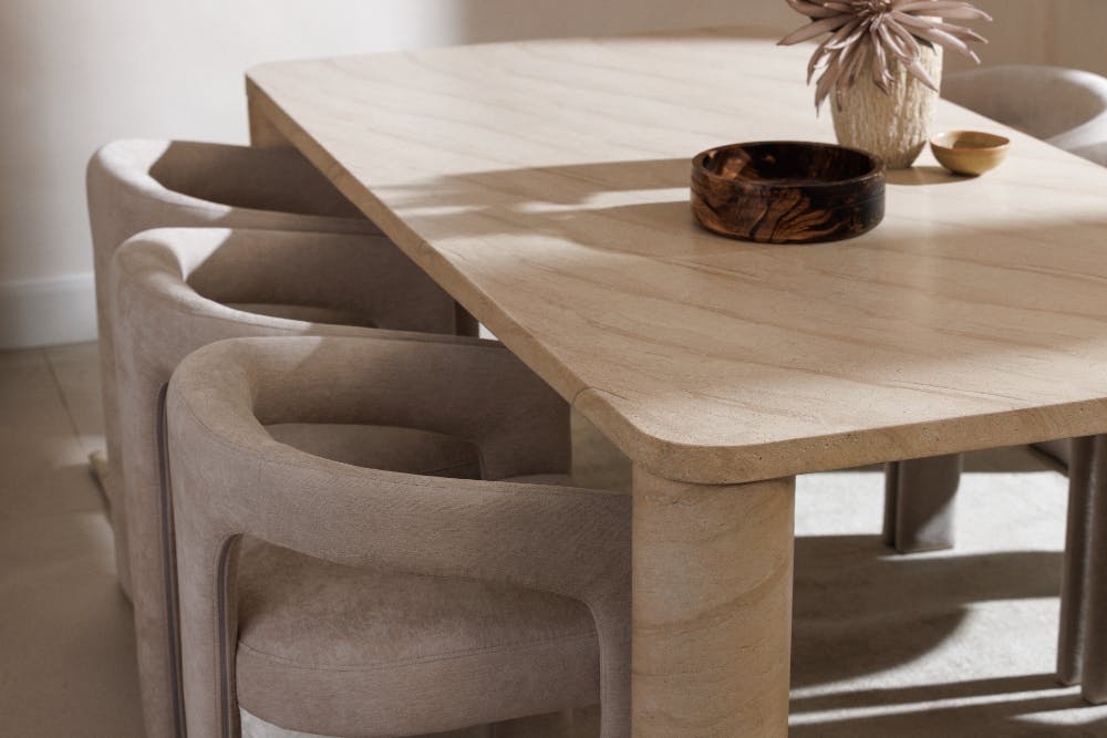 Table à manger en pierre forme organique 205 cm IDAHO | Tables à manger