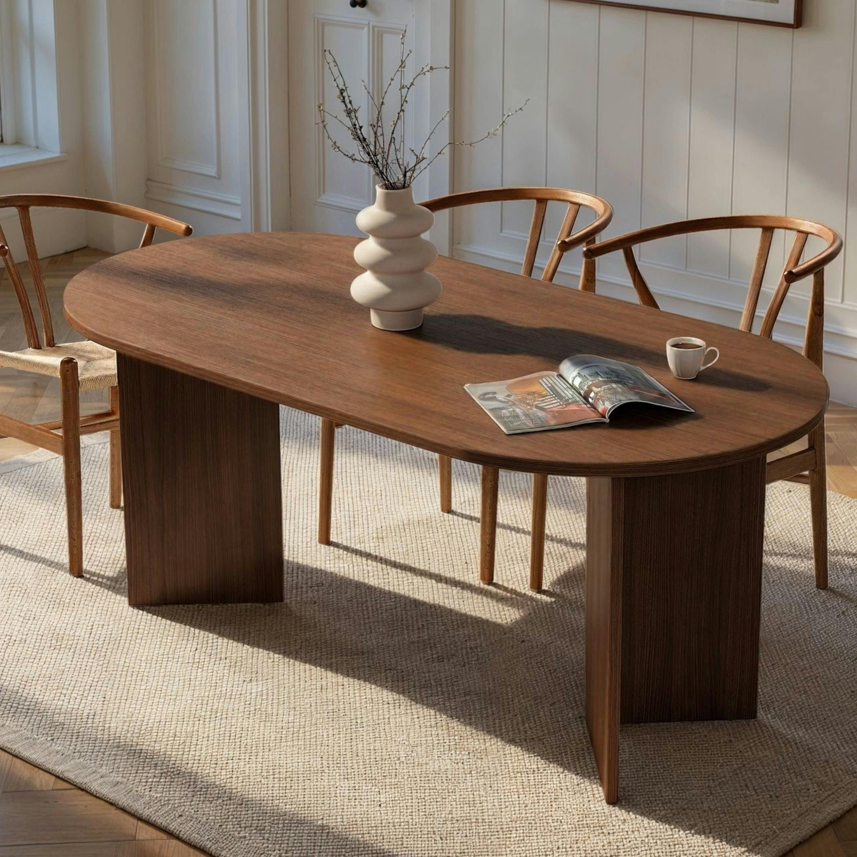 Table à manger moderne effet noyer pieds en V 180 cm MARFA