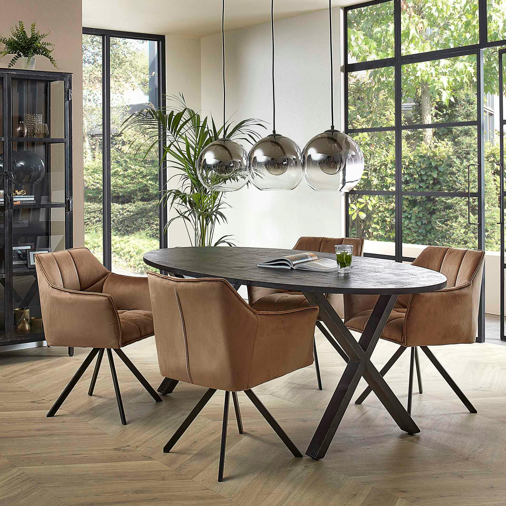 Table à manger noire ovale 200 cm HALIFAX