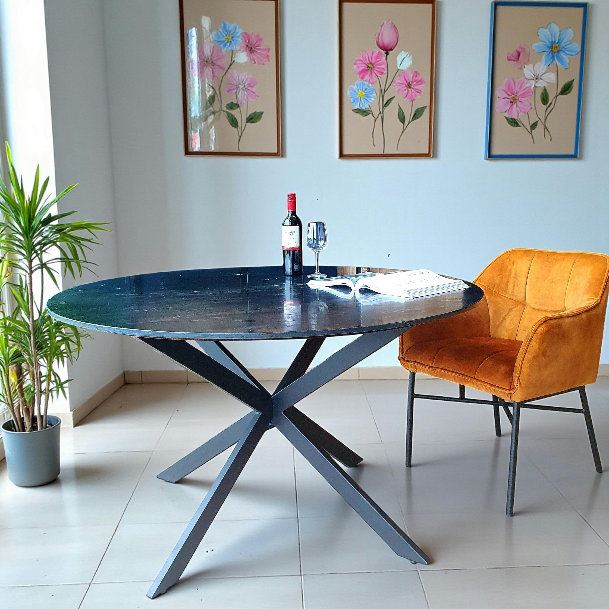 Table à manger ronde marbre noir Ø130 cm DUOMO