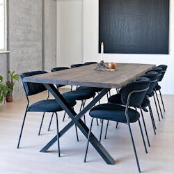 Table à rallonge en bois de chêne fumé avec bordures naturelles 240 cm SAVONE