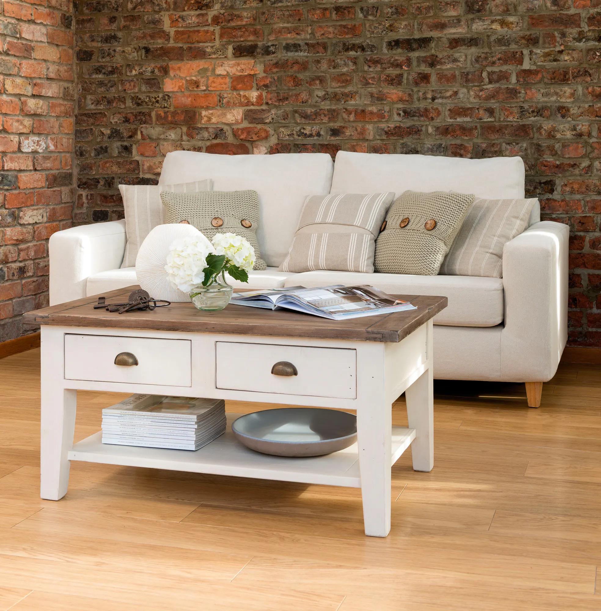 Table Basse Bois Massif | Tables Basses Originales pour Salon | Pier Import