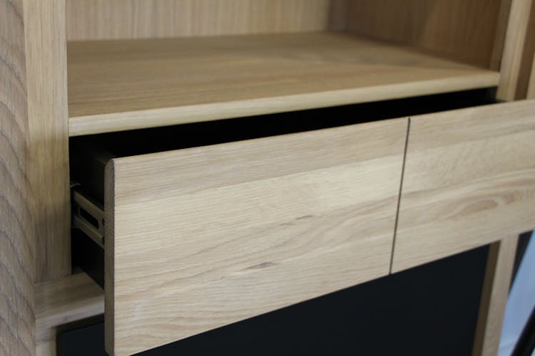 Table basse bois bicolore naturel / laqué noir en Chêne massif 1 niche, 1 tiroir 110x65x32cm MALMOE2