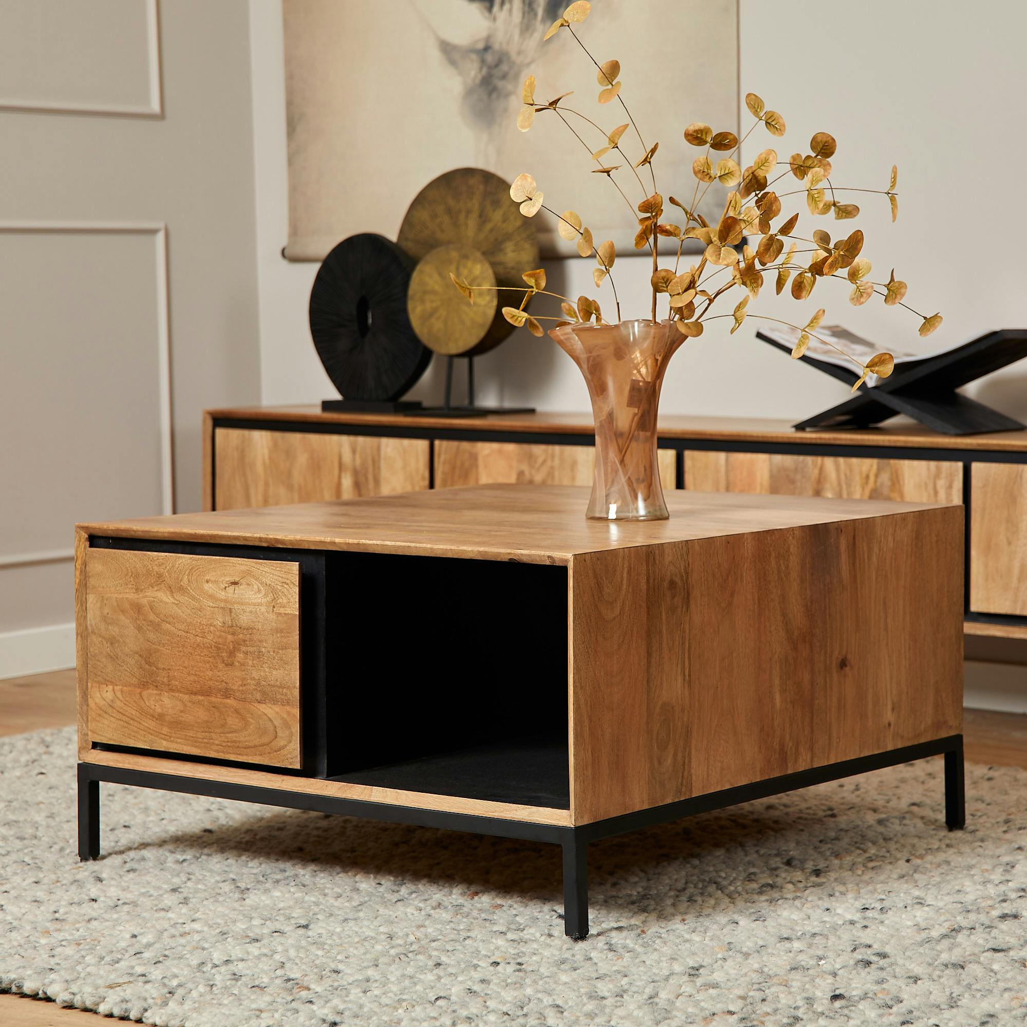 Table basse carrée bois cadre noir UVEA