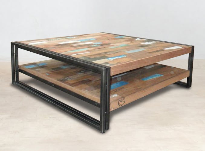 Table basse carree en bois recycle et metal de style industriel
