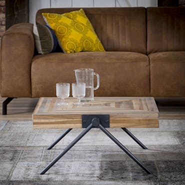  Table basse carree en bois recycle et metal de style contemporain