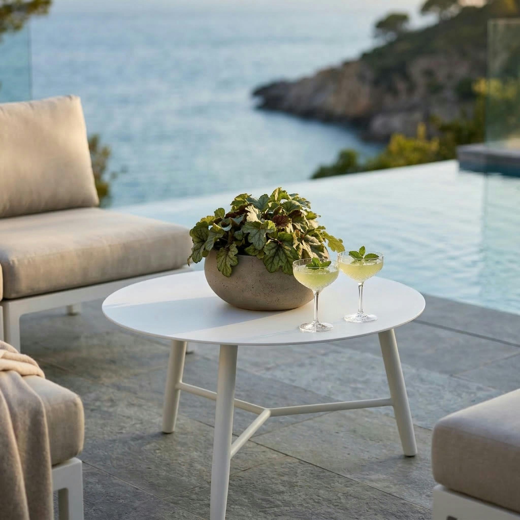 Table basse de jardin en aluminium blanc Ø 75 cm STOCKHOLM