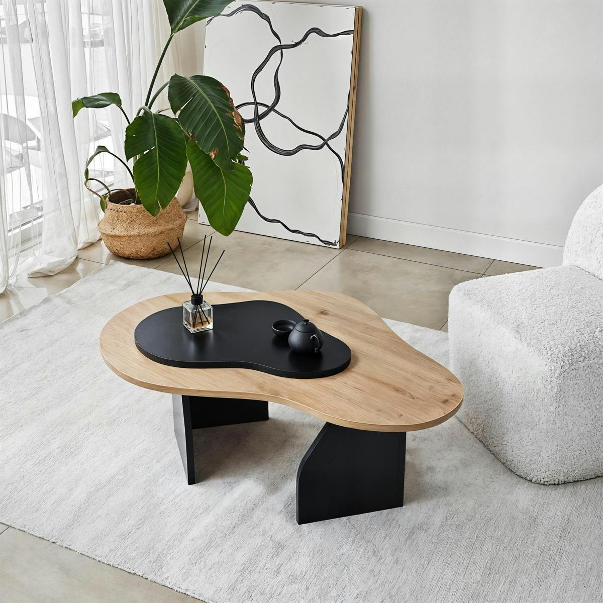 Table basse design organique noire et effet bois, 2 plateaux MARFA