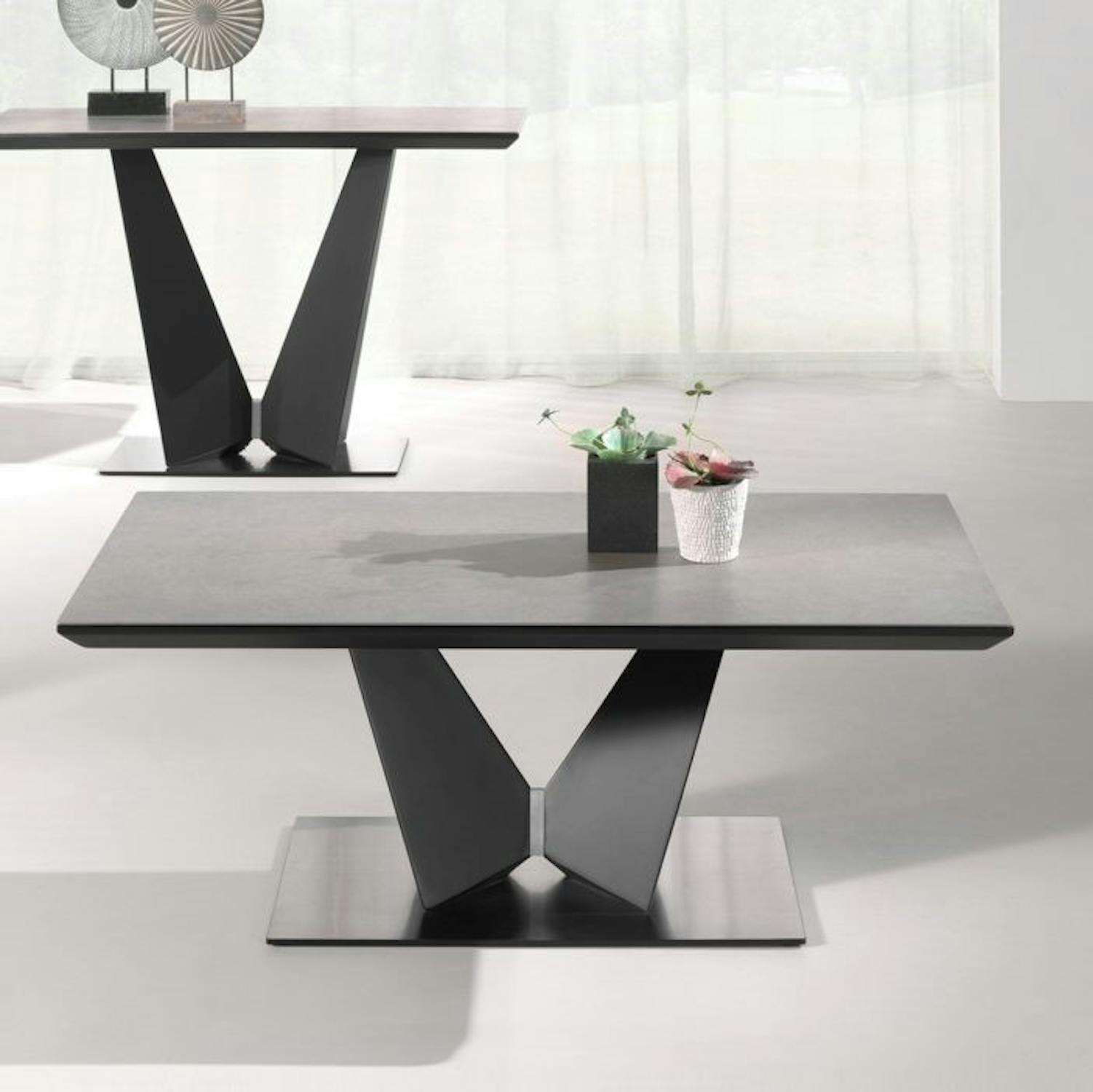 Table basse en céramique avec pied design LOMBARDIE | Tables basses ...