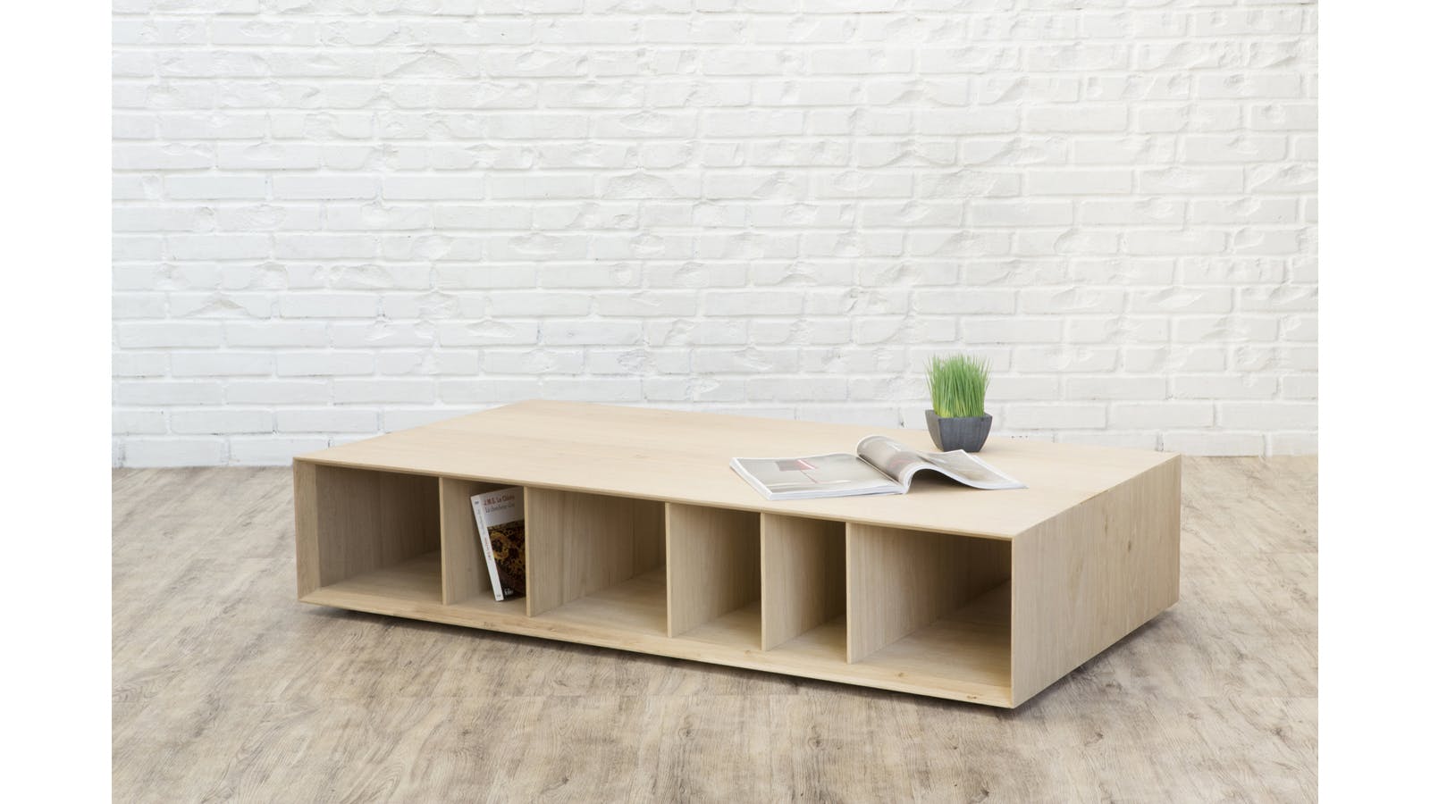 Table basse en Chêne massif naturel, 6 niches 130x70x25cm EPURE