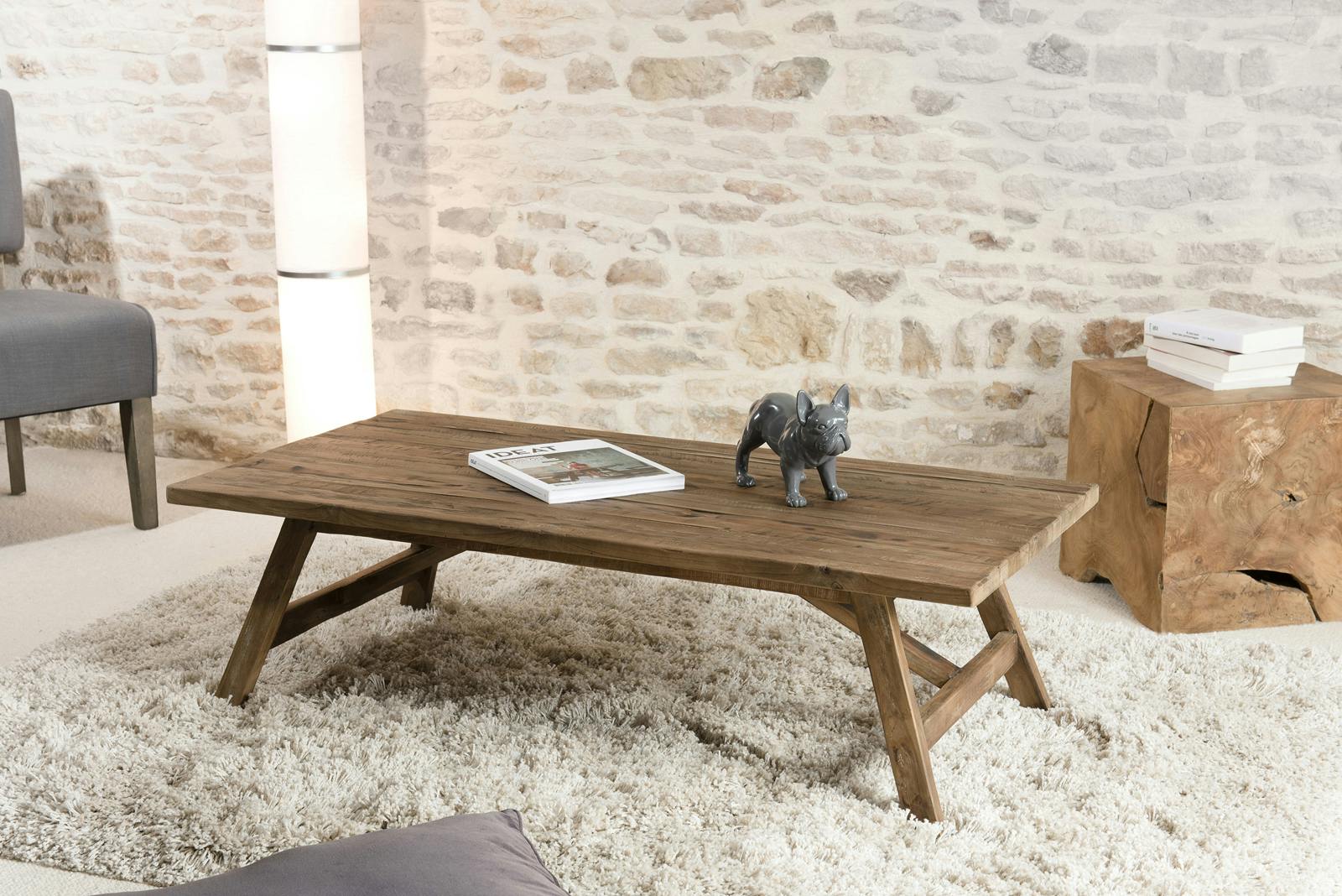 Table basse rectangulaire en bois recycle de style contemporain