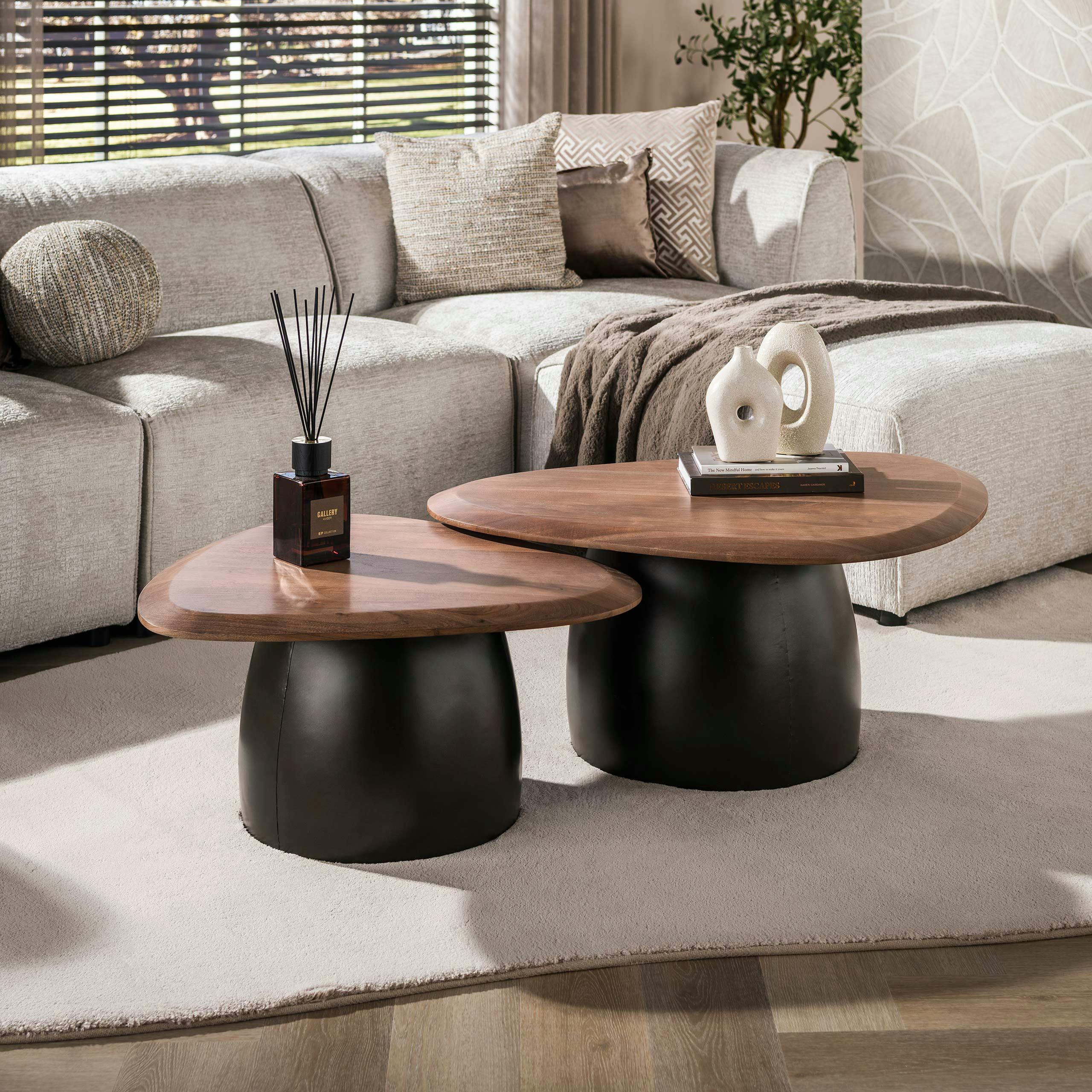 Table basse gigogne triangulaire bois foncé et métal (x2) NAKO