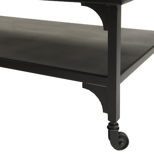 Table basse rectangulaire en metal noir avec roulettes de style contemporainn
