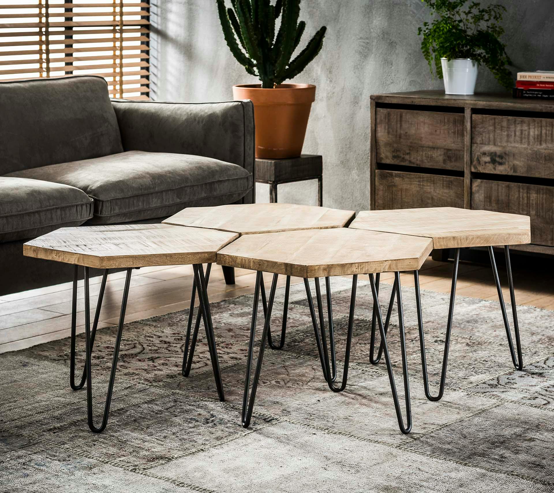 Tables basses gigogne en bois pieds metal epingles style contemporain