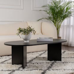 Table basse ovale noire effet bois - pieds en V MARFA