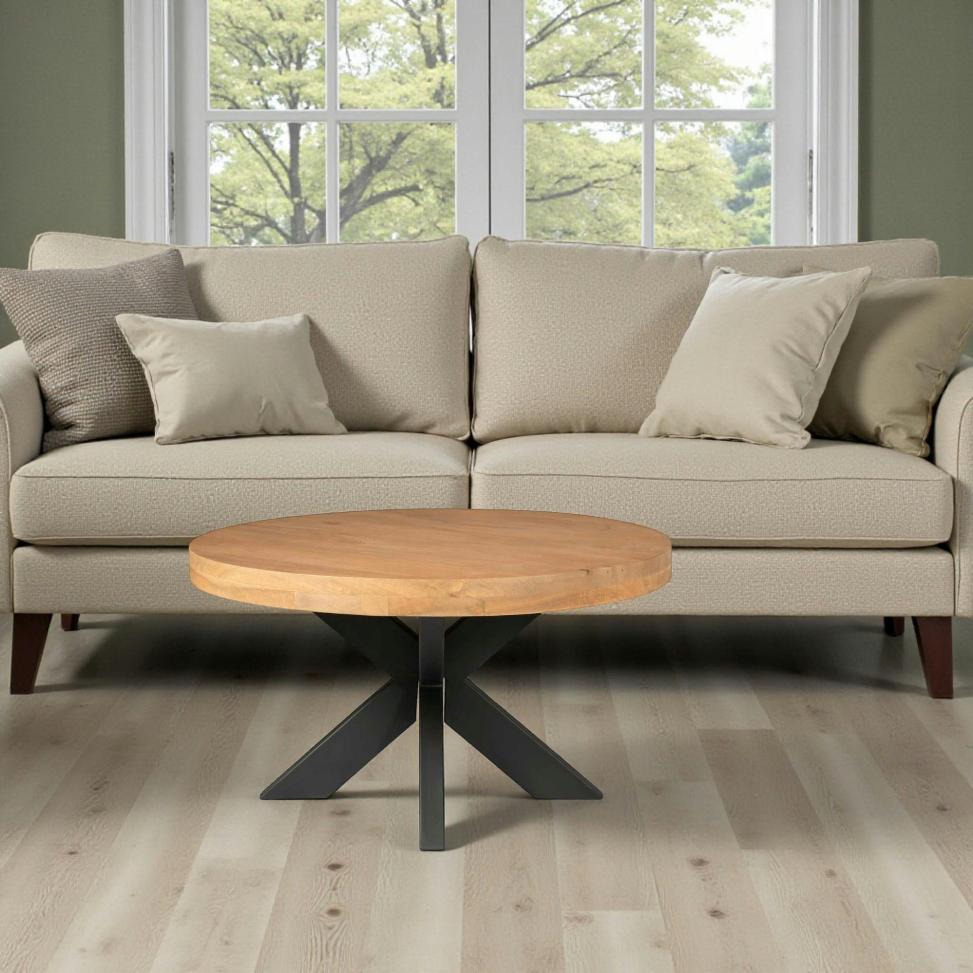 Table basse ronde en bois clair Ø80 cm RIVANO