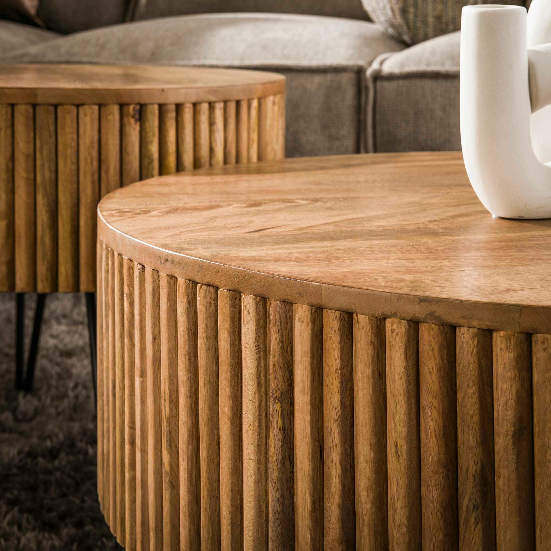 Table basse ronde striée en bois de manguier (lot de 2) CREEK | Tables ...