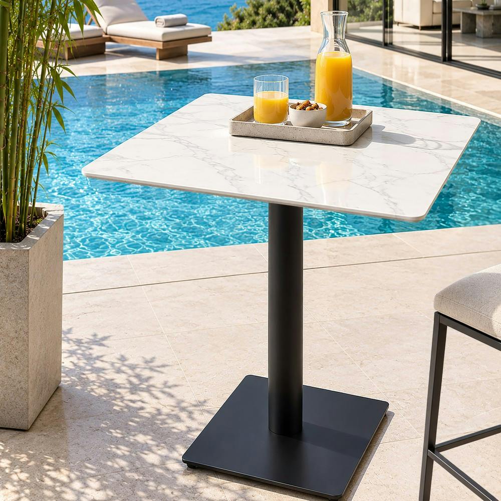 Table bistrot 70x70cm en céramique marbré blanc BELLUNE