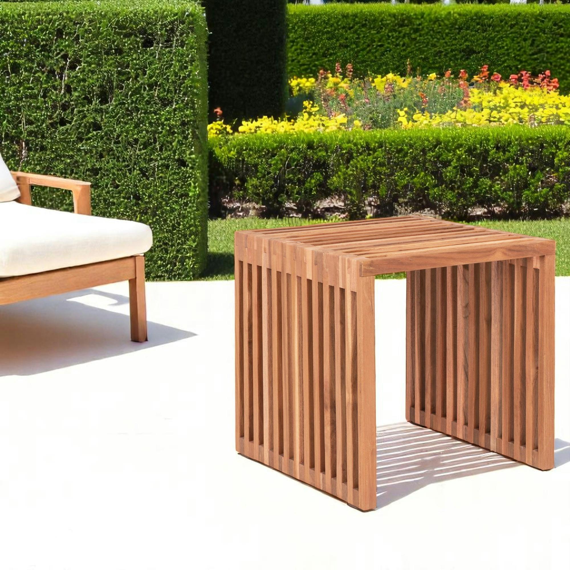 Table d'appoint de jardin en teck ajouré MENDOZA